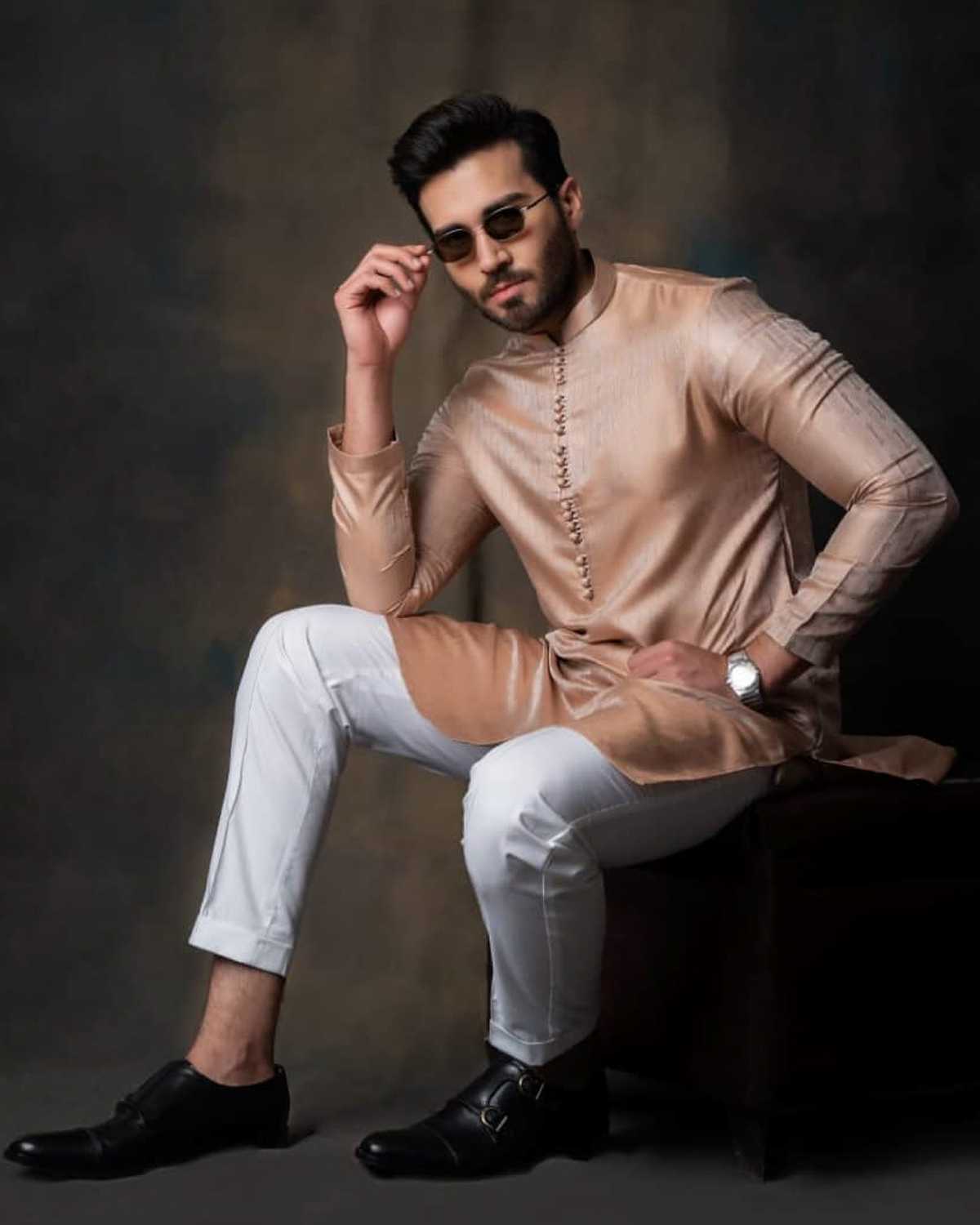 T Pink Pure Banarasi Kurta Pajama by Crocfit Bespoke, Karachi