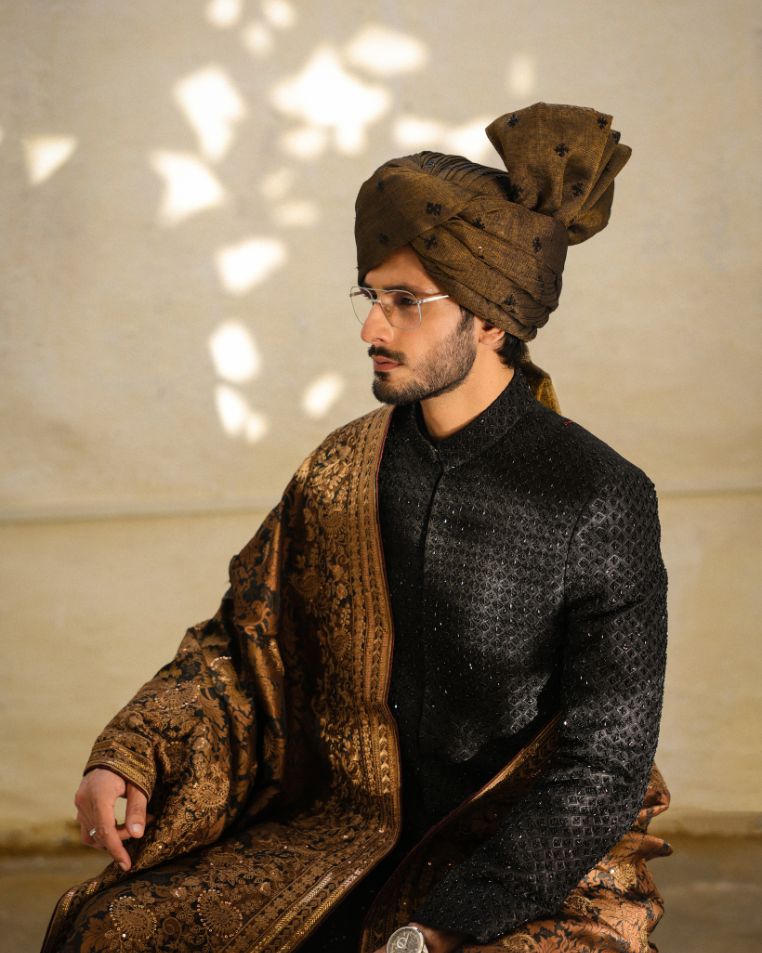 Noir Majesty – Hand-Embellished Sherwani Set