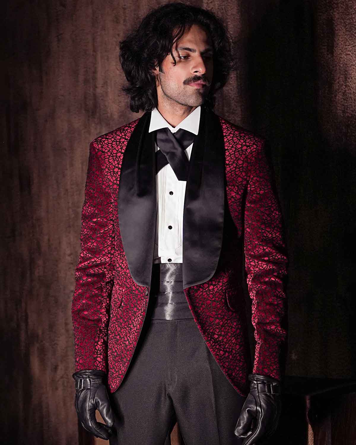 WINE VELVET TUXEDO